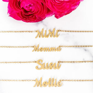 Momma Nameplate Necklace